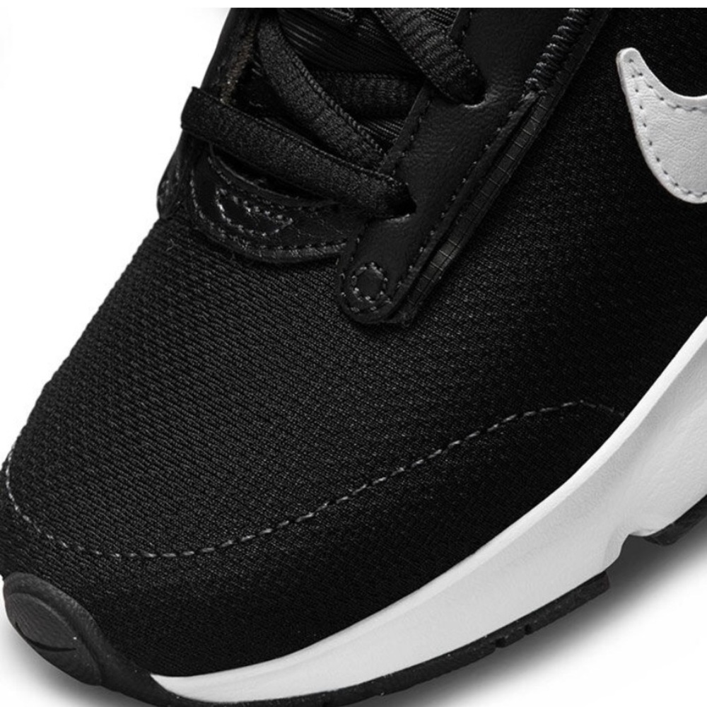 Nike Juniors /Women’s Air Max INTRLK Lite Shoe